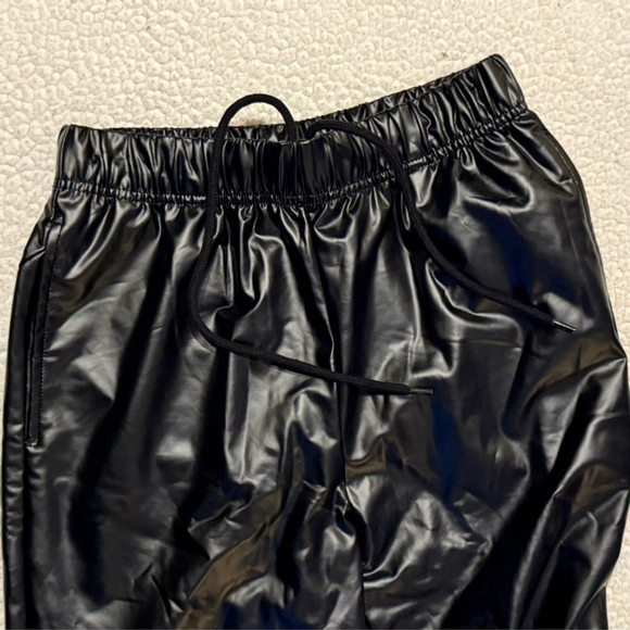 Lulunico by Chicways Black Faux Leather Joggers Small - Picture 7 of 13
